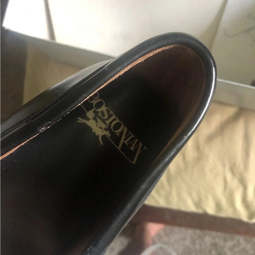 Bostonian polished black